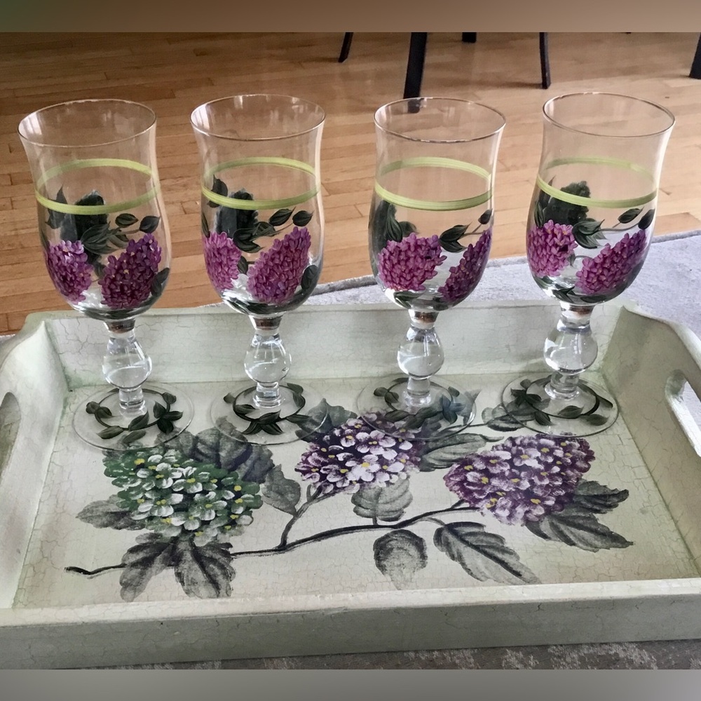 Hydrangea Wine Glass Set with Tray